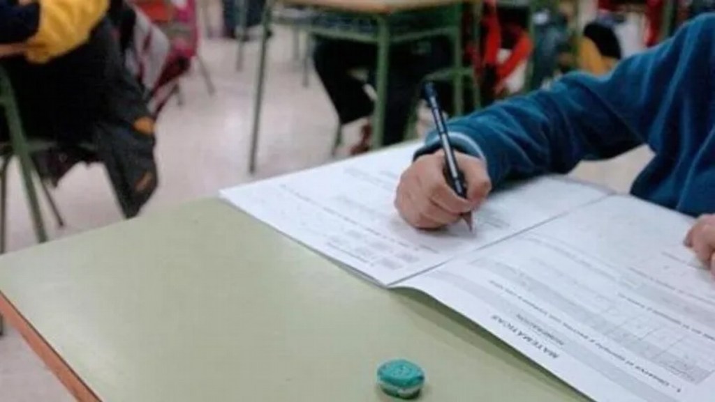 Un docente les tomó un escandaloso «cuestionario sexual» a alumnos de 13&nbsp;años