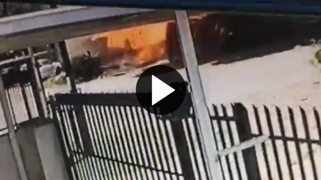 Video: el momento de la explosión y el derrumbe de una casa con una familia&nbsp;adentro