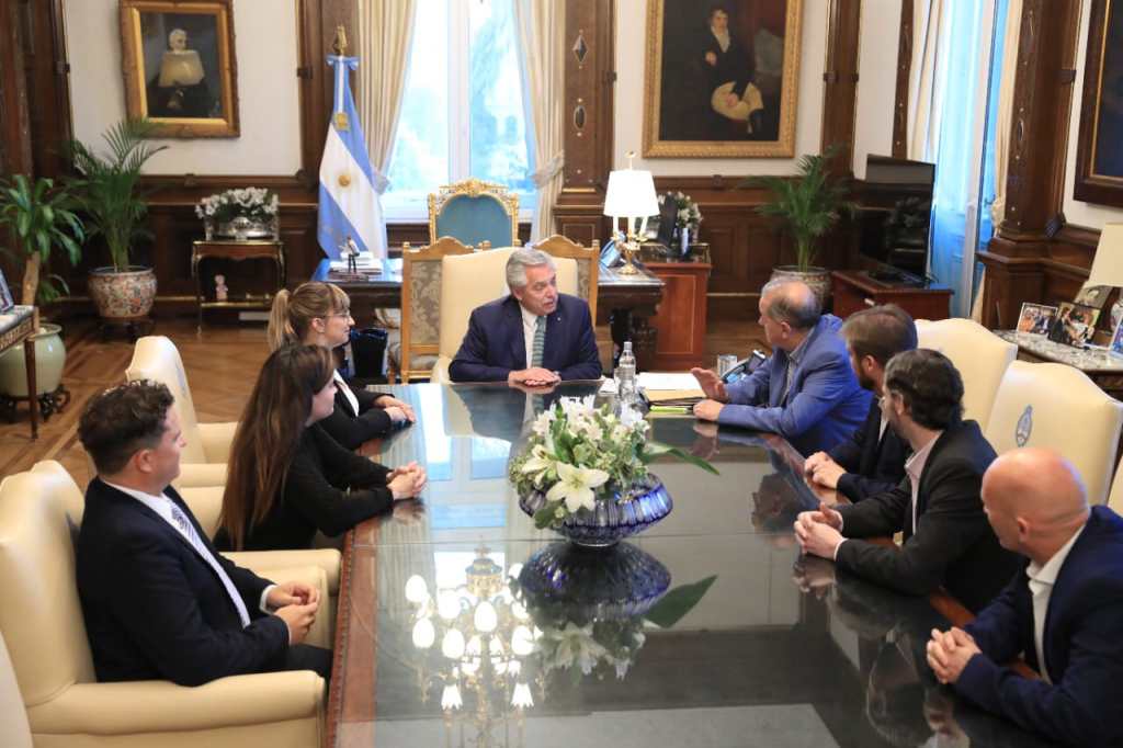 Concejales y funcionarios de Trelew se reunieron con Alberto&nbsp;Fernández