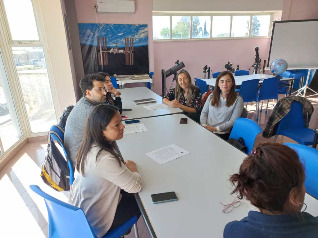 Capacitan al personal del Centro Astronómico para la atención de personas con necesidades&nbsp;especiales
