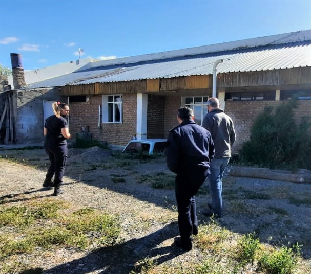 Castro analizó el estado de situación de las dependencias policiales de Paso del Sapo, Gan Gan y&nbsp;Gastre