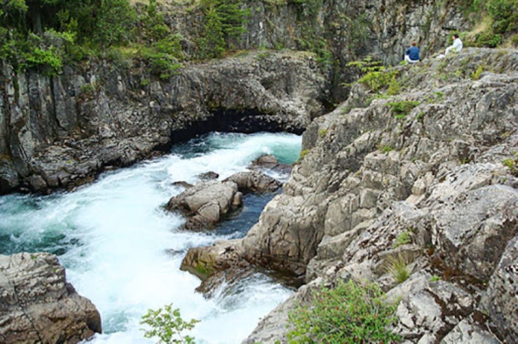 Provincia trabaja en obras hídricas que beneficiarán el desarrollo productivo en distintas regiones cordilleranas de&nbsp;Chubut