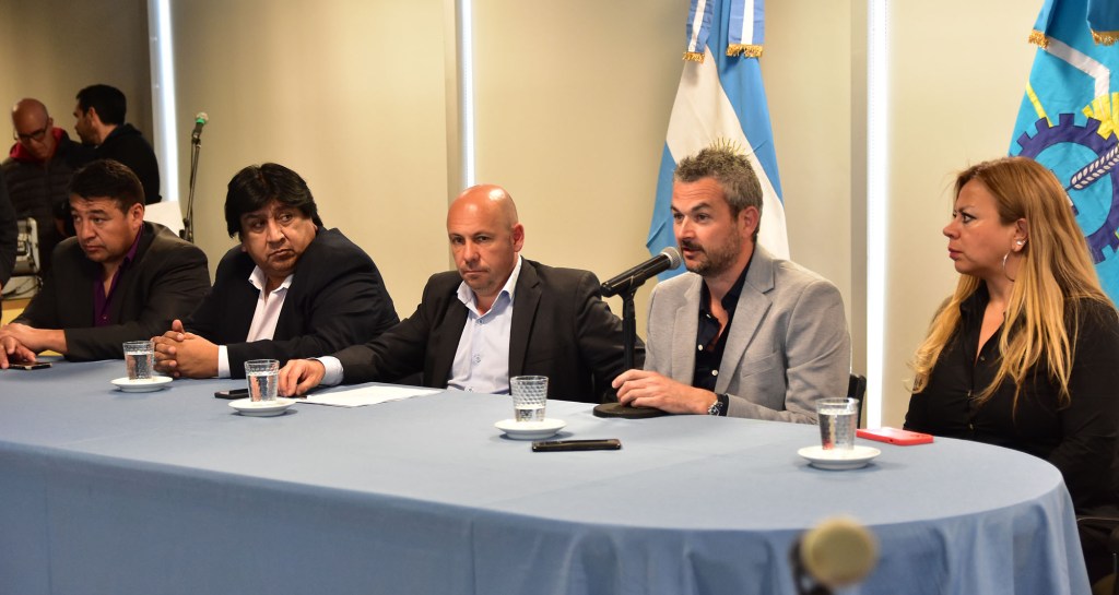 Licitaron obras para el abastecimiento de agua en la subcuenca de Arroyo Genoa y Zona de El&nbsp;Molle