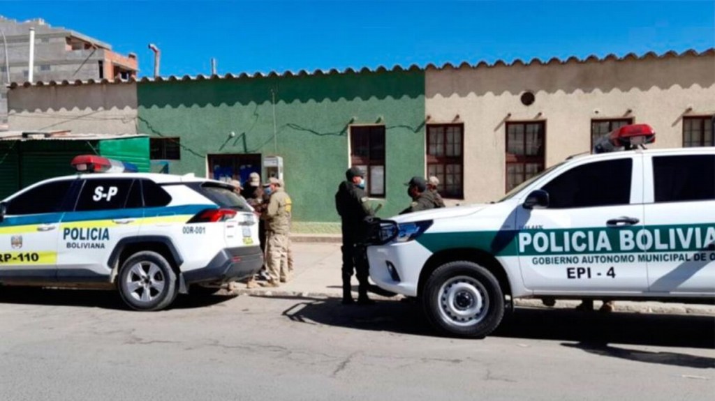 Horror: le pidió a su novio que asesine a su mamá a cuchilladas porque «la controlaba&nbsp;mucho”