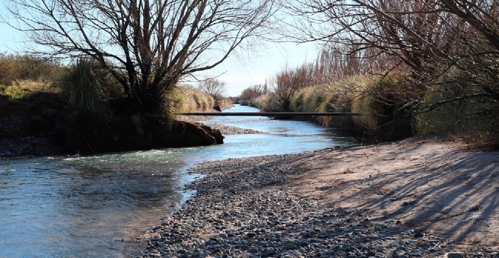 Trelew solicitó a la Compañía de Riego inmediata limpieza de los canales de la zona&nbsp;sur