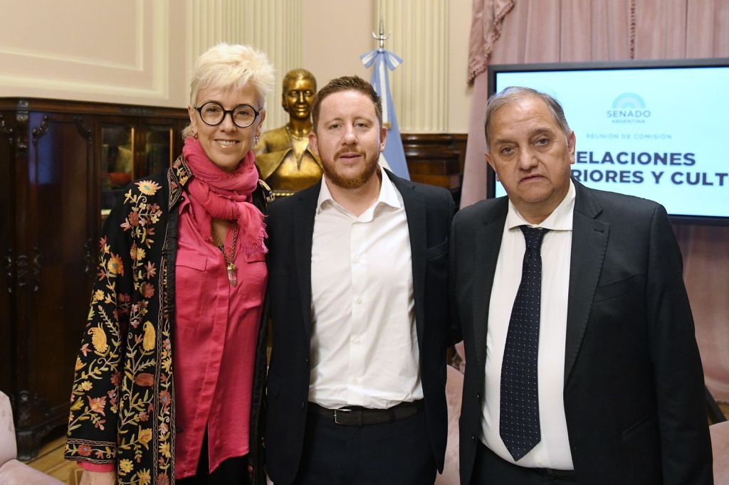 Bowen se reunió con senadores y senadoras  para impulsar  el  Polo Olivícola&nbsp;Patagónico