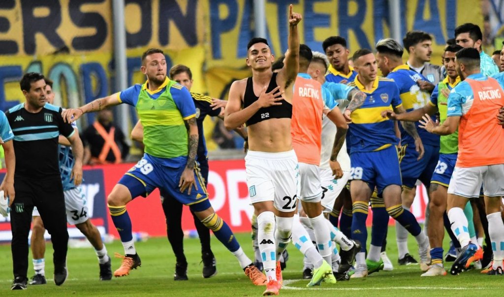 Racing le ganó a Boca y se llevó el Trofeo de&nbsp;Campeones