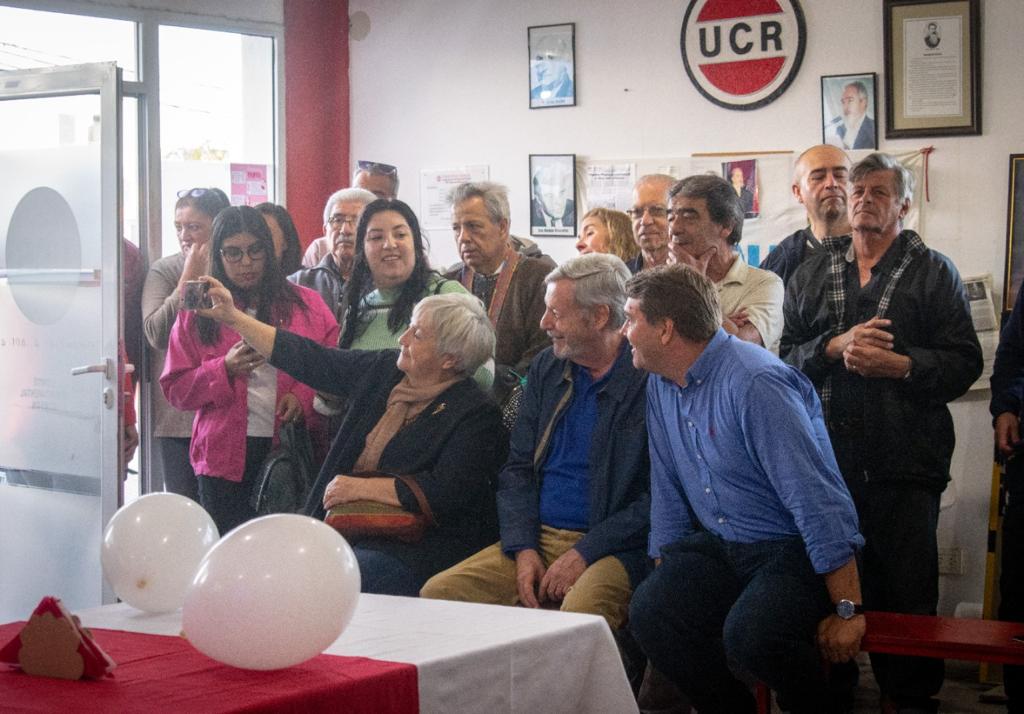 La UCR de Rawson homenajeó a Alfonsín, a 39 años del triunfo&nbsp;electoral
