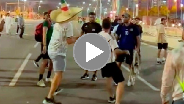 Hinchas argentinos y mexicanos a las piñas por las calles de&nbsp;Doha