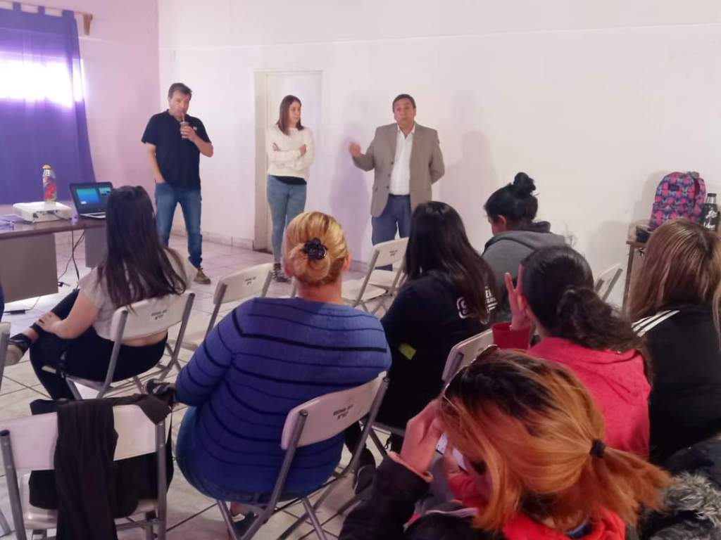Comenzó con capacitaciones en Huertas Agroecológicas con vecinos de la Chacra&nbsp;8