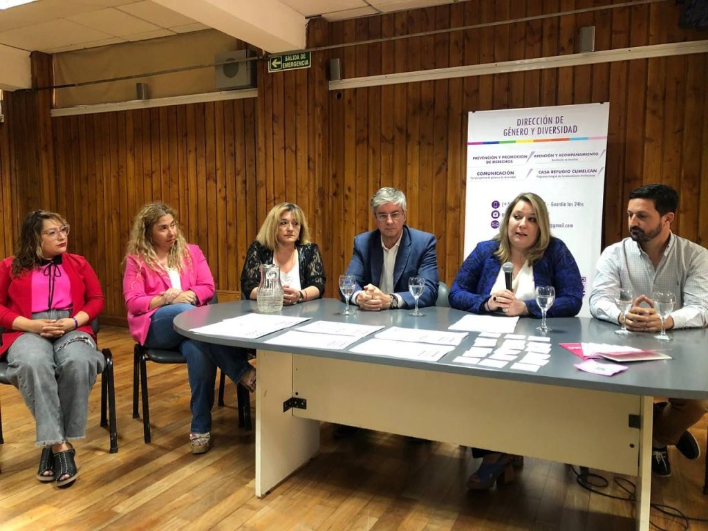 #25N | El área de Familia de Rawson participó en Esquel de actividades en escuelas&nbsp;secundarias