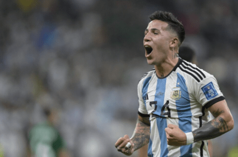 Enzo Fernández: «Nunca disfruté tanto un partido como el primer tiempo contra&nbsp;Francia»