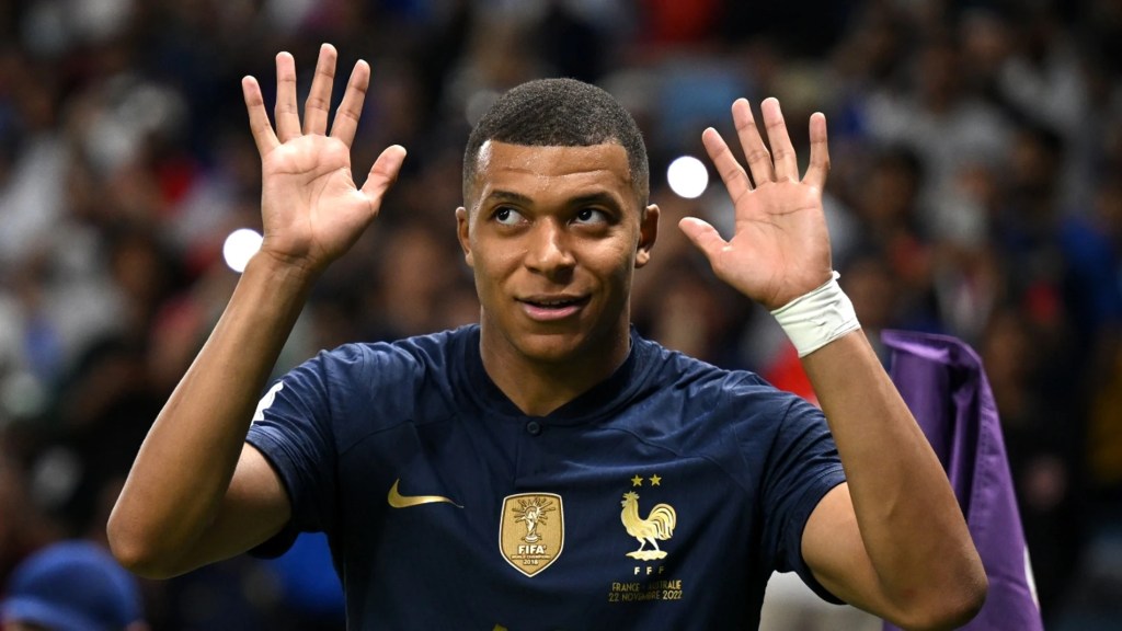 Kylian Mbappé, PSG, demanda PSG, deuda 55 millones euros, UEFA, Champions League, Real Madrid, fútbol francés, Ligue 1, Paris Saint Germain, conflicto Mbappé PSG, salarios atrasados, incorporaciones PSG, licencia UEFA, fútbol profesional