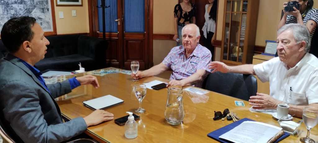 Maderna se reunió con integrantes de la Cooperadora&nbsp;Policial