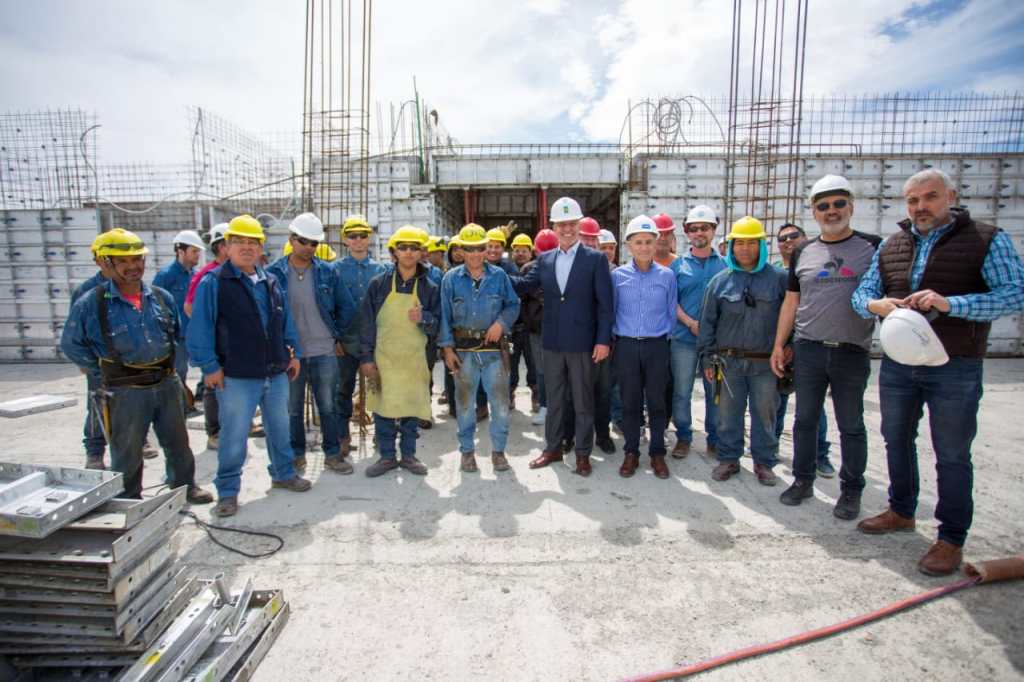 Arcioni visitó el futuro Colegio de los trabajadores del Sindicato de Petroleros&nbsp;Jerárquicos
