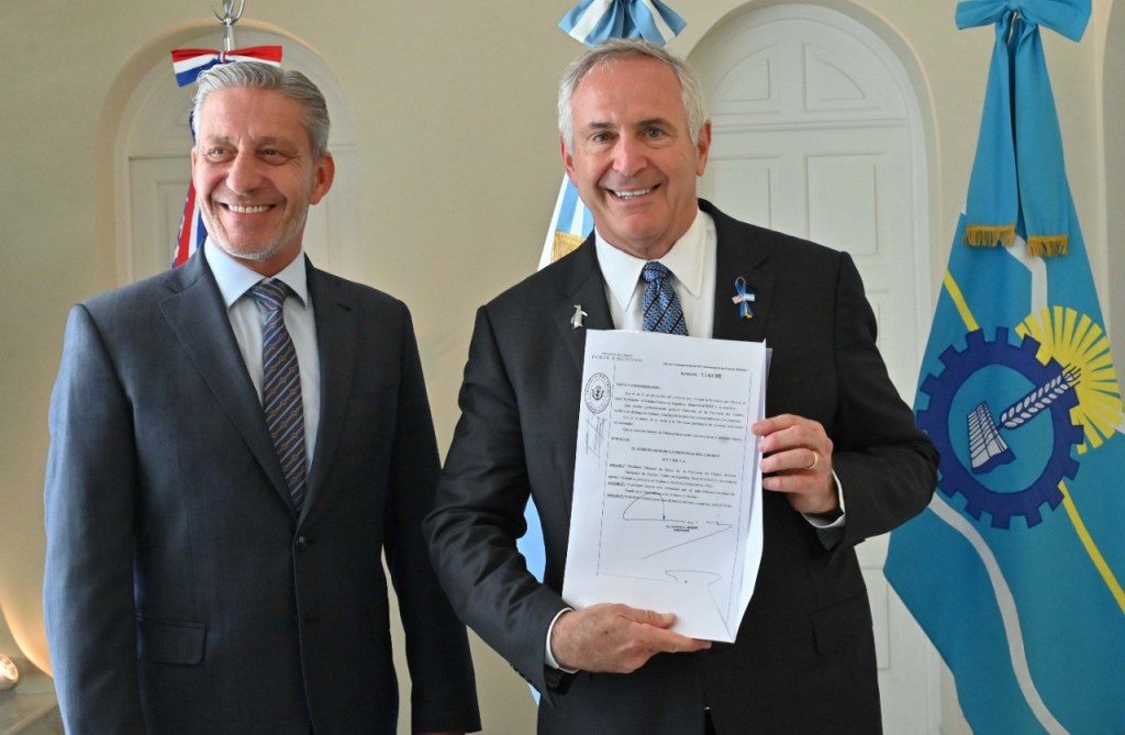 Arcioni recibió en Rawson al embajador de Estados Unidos en Argentina, Marc&nbsp;Stanley