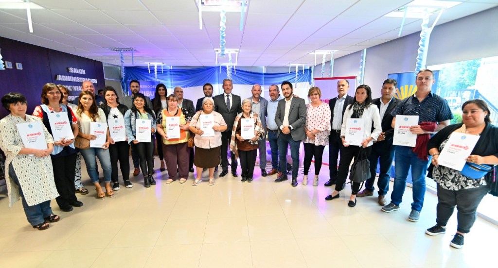 Entregaron equipamiento de la Fundación del Banco Chubut a 16 instituciones educativas de la&nbsp;provincia