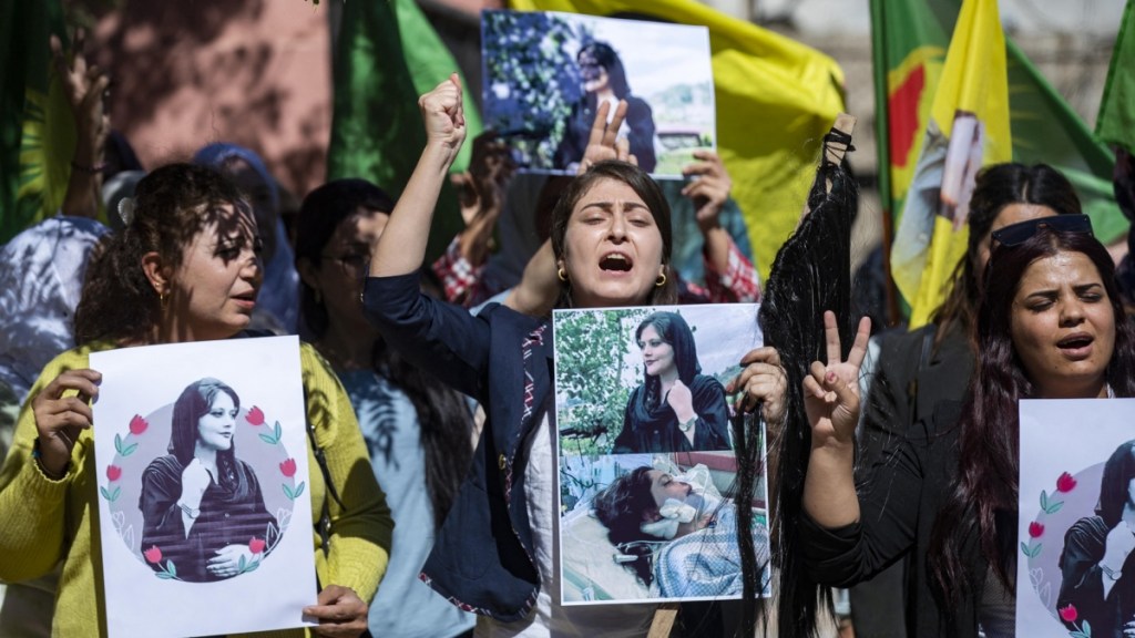 Son más de 300 los muertos en Irán por la represión de las protestas por&nbsp;Amini