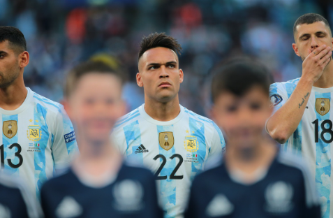 Lautaro Martínez: «Somos un grupo fuerte, la derrota ya quedó&nbsp;atrás»