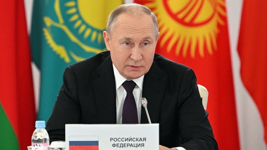 Parlamento ruso prohíbe publicaciones&nbsp;LGBTIQ+