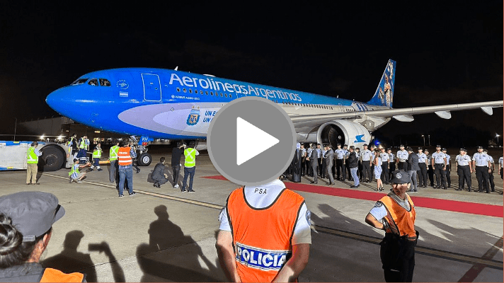 Emotivo: El audio entre la torre de control y el avión de la&nbsp;Selección