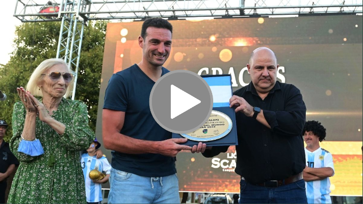 Scaloni recibió todo el amor de su pueblo&nbsp;natal