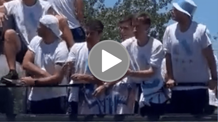 #Video | El juego de piedra, papel y tijera durante los&nbsp;festejos