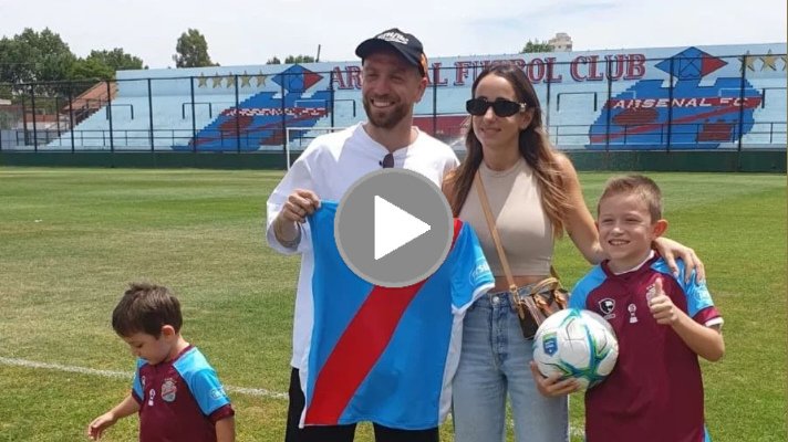 «Papu» Gómez visitó su primer club: Arsenal, de&nbsp;Sarandí