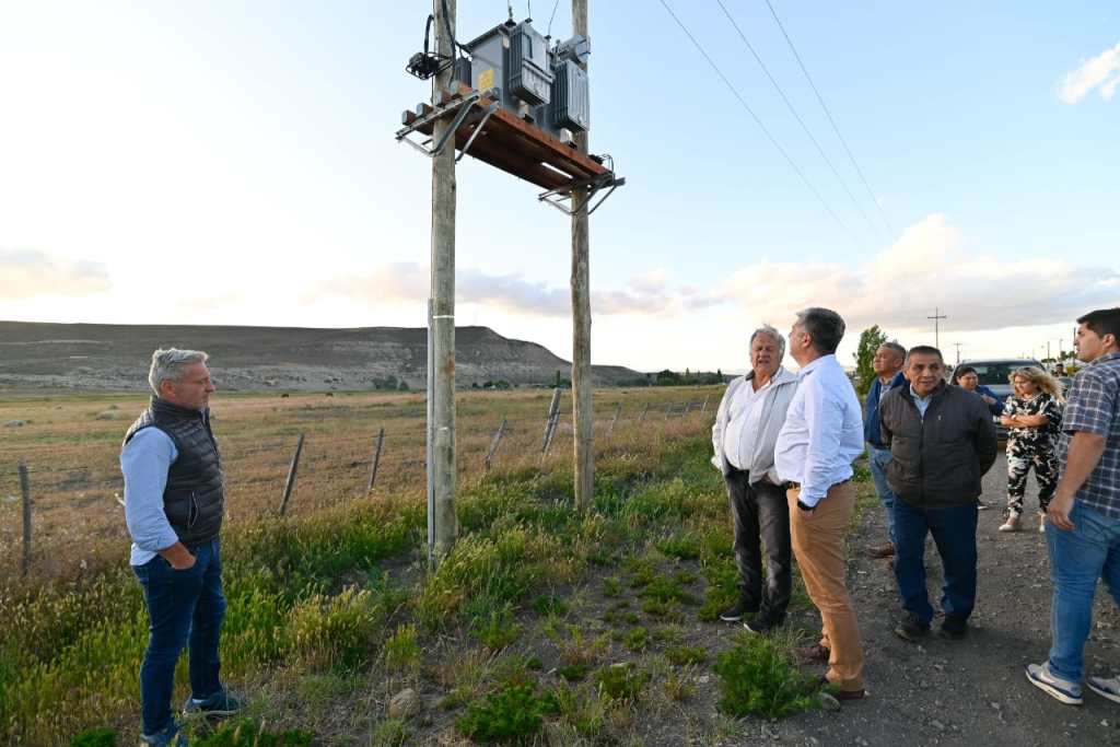 Se inauguró la ampliación de la red eléctrica en&nbsp;Tecka