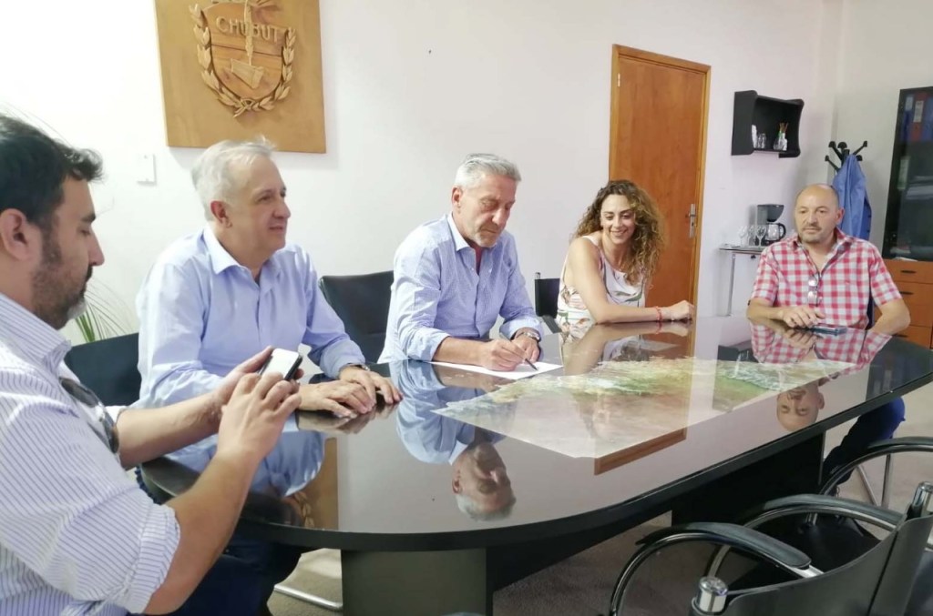 Analizan la obra del interconectado eléctrico Garayalde –&nbsp;Camarones