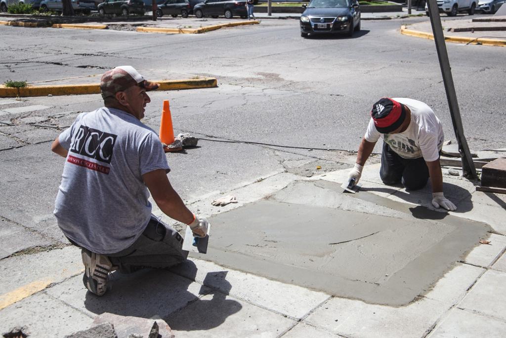 Avanza los trabajos de mejoramiento y construcción de&nbsp;rampas