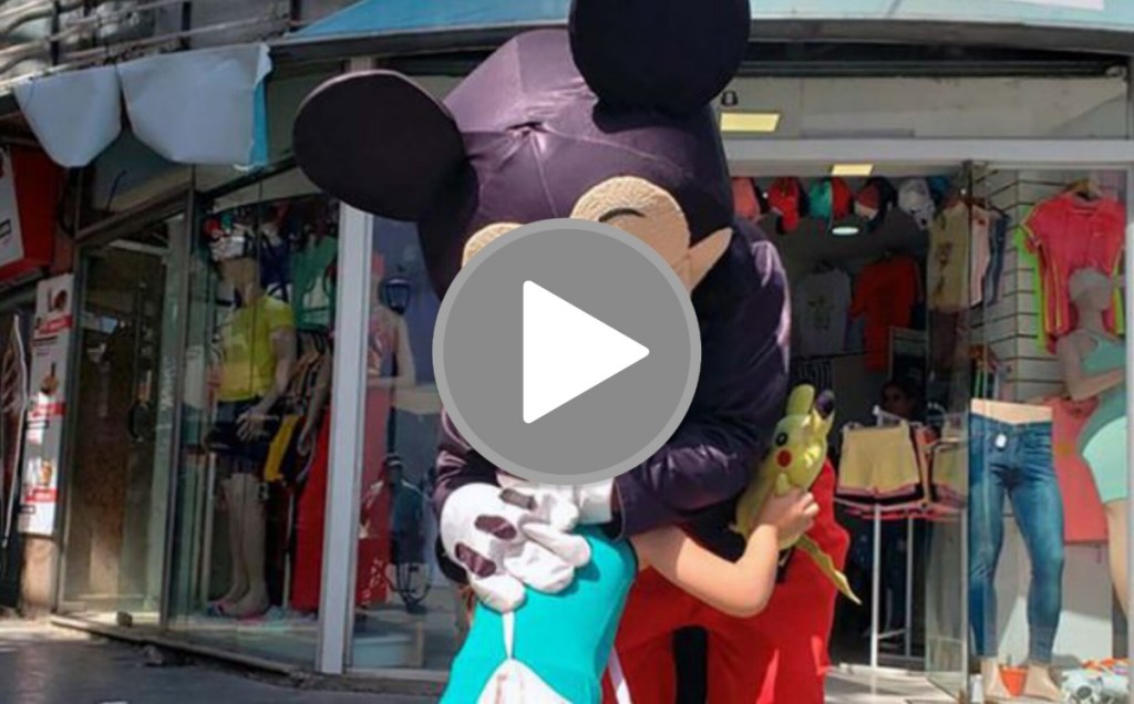 Le robaron a Mickey la recaudación y se puso a&nbsp;llorar