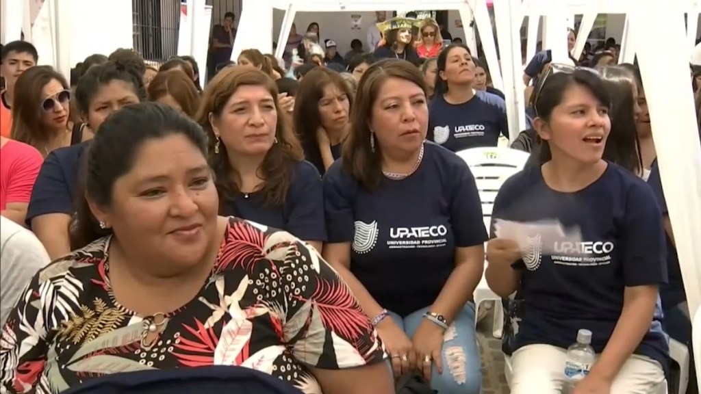 Las primeras 218 mujeres “constructoras” de Salta recibieron sus&nbsp;certificados