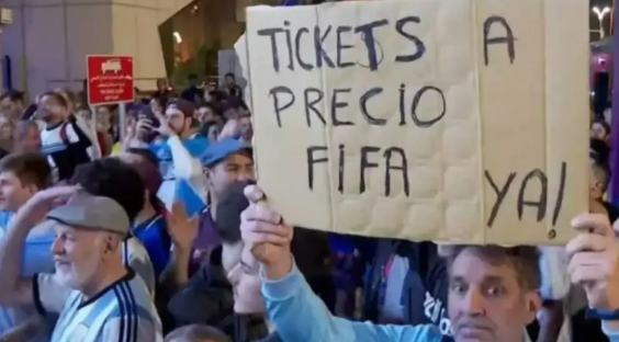 Hinchas argentinos reclaman en el Centro de Tickets de&nbsp;Qatar