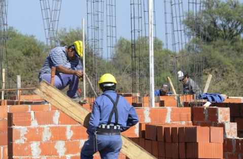 Creció el empleo en la construcción acercándose al récord de&nbsp;2015