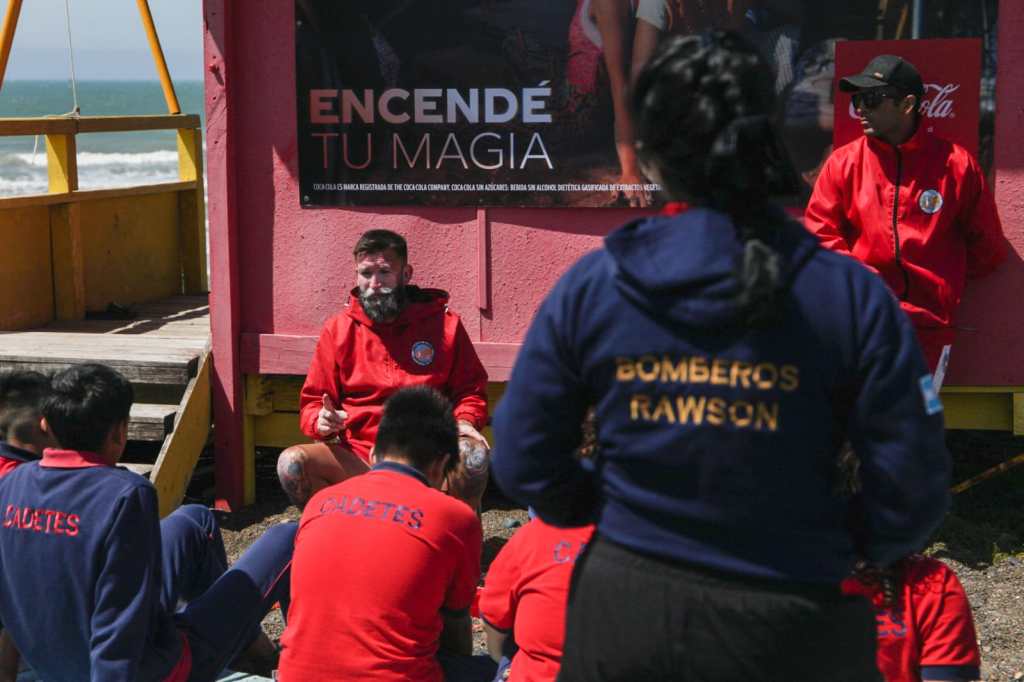 Guardavidas de Playa Unión capacitaron a cadetes de Bomberos Voluntarios de&nbsp;Rawson