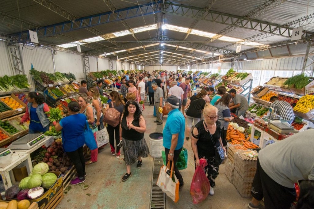 Paseo Trelew: el Municipio invita a recorrer la feria y llevarse productos a buen precio y&nbsp;calidad