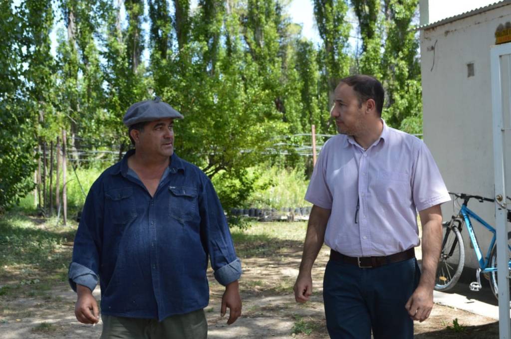 El vivero provincial en Dolavon trabaja en la mejora del riego para la producción de especies&nbsp;forestales