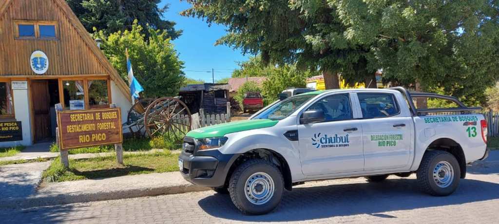 Se entregó una nueva camioneta y refuerza las delegaciones forestales de la&nbsp;cordillera