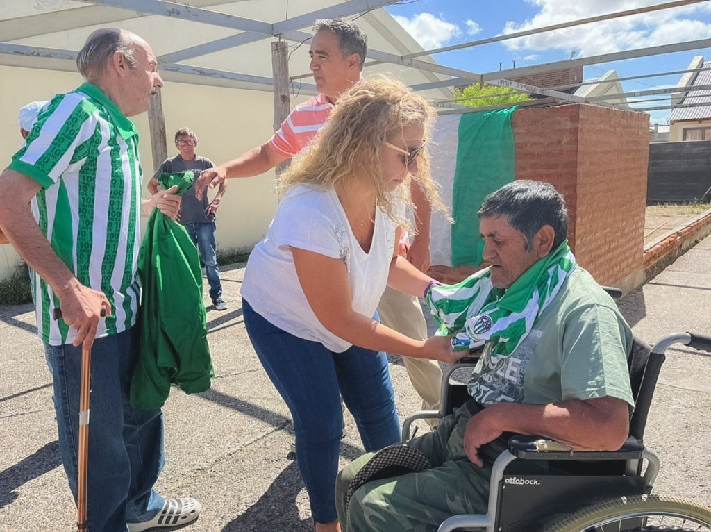 Rawson entregó un regalo especial a abuelo fanático de&nbsp;Germinal
