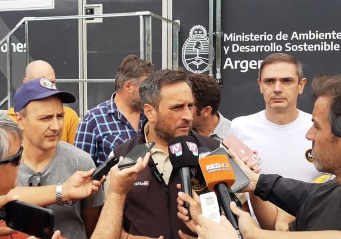 Destacan trabajo articulado entre Provincia, Nación y municipios para combatir los incendios en Laguna Larga y Lago&nbsp;Cholila