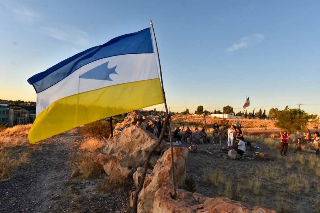 Encuentro en el Rewe de la Laguna Cacique Chiquichano por el Día Internacional de la Lengua&nbsp;Materna