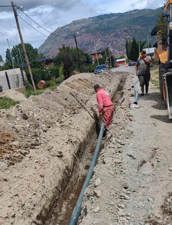El Gobierno trabaja en la ampliación de la red de agua en la localidad de El&nbsp;Hoyo