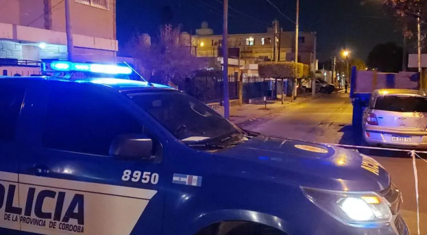 Robaron $ 32 millones de una vivienda en Córdoba y huyen en la camioneta de las&nbsp;víctimas