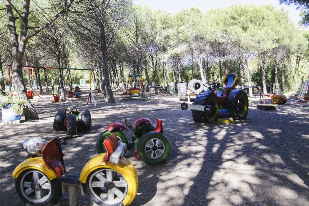 Crece la concurrencia de vecinos y turistas al Parque Recreativo Municipal de Rawson y avanza su&nbsp;embellecimiento