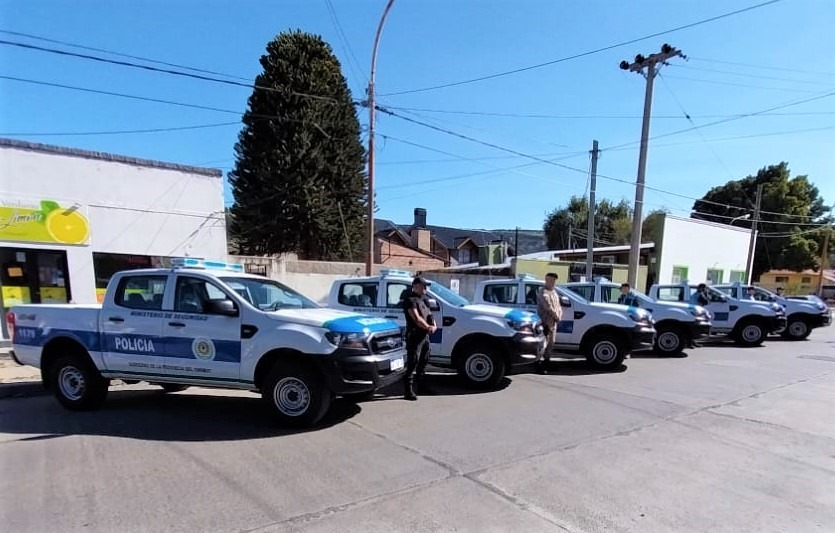 El Gobierno puso en funcionamiento nuevos vehículos en Comisarías de distintas&nbsp;localidades