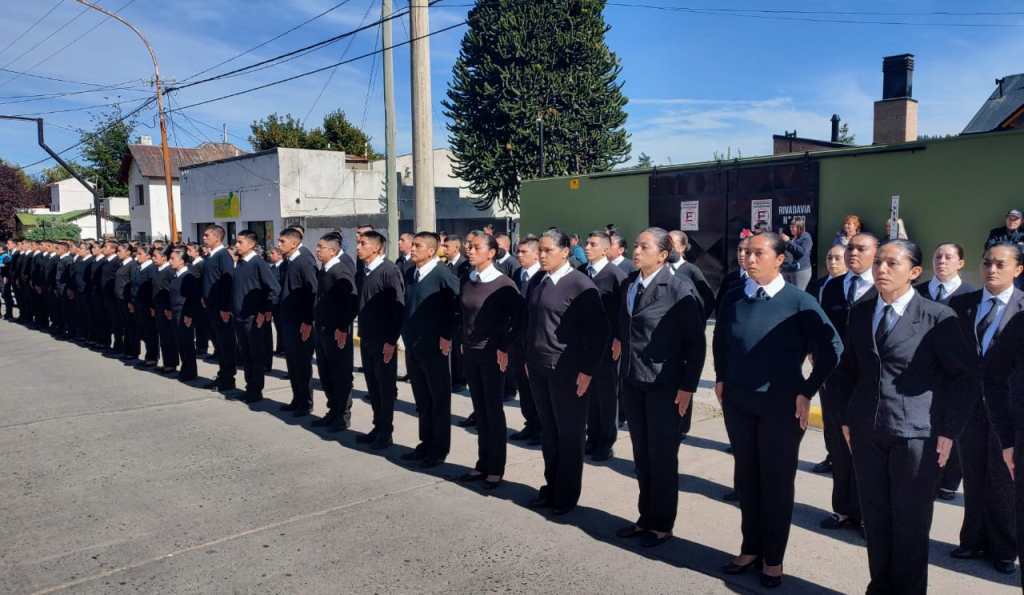 Más de 80 aspirantes a agentes comenzaron la instrucción policial en&nbsp;Esquel