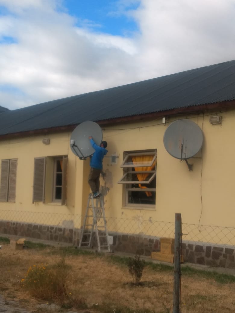 El Ministerio de Educación trabaja en la conectividad de las&nbsp;escuelas