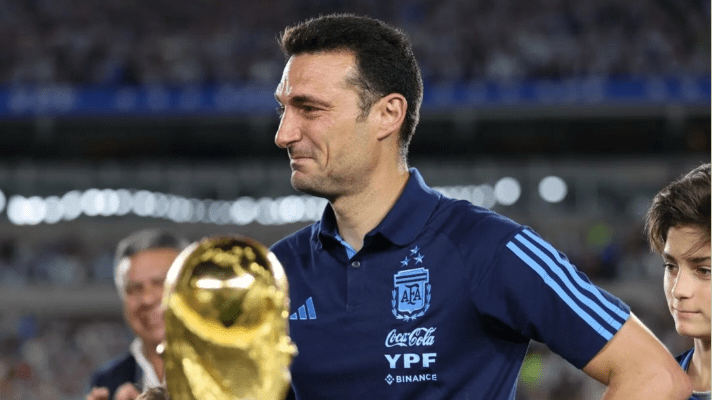 Scaloni: «Jamás imaginé recibir un homenaje como&nbsp;este»