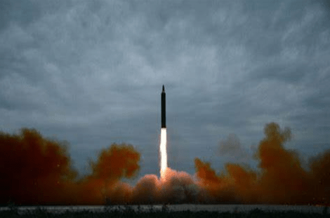 Corea del Norte lanza misiles mientras Washington y Seúl inician&nbsp;maniobras